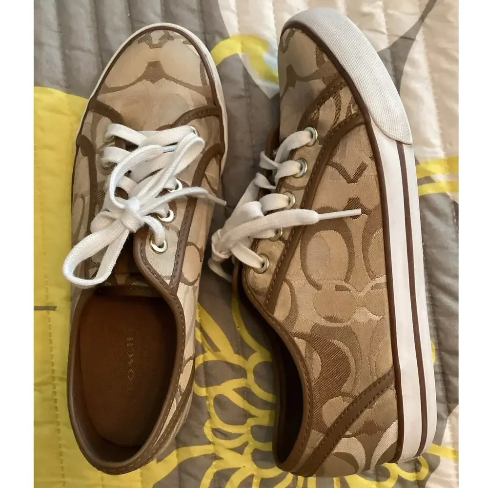 Coach Dee Signature Canvas Sneakers Sz 7B